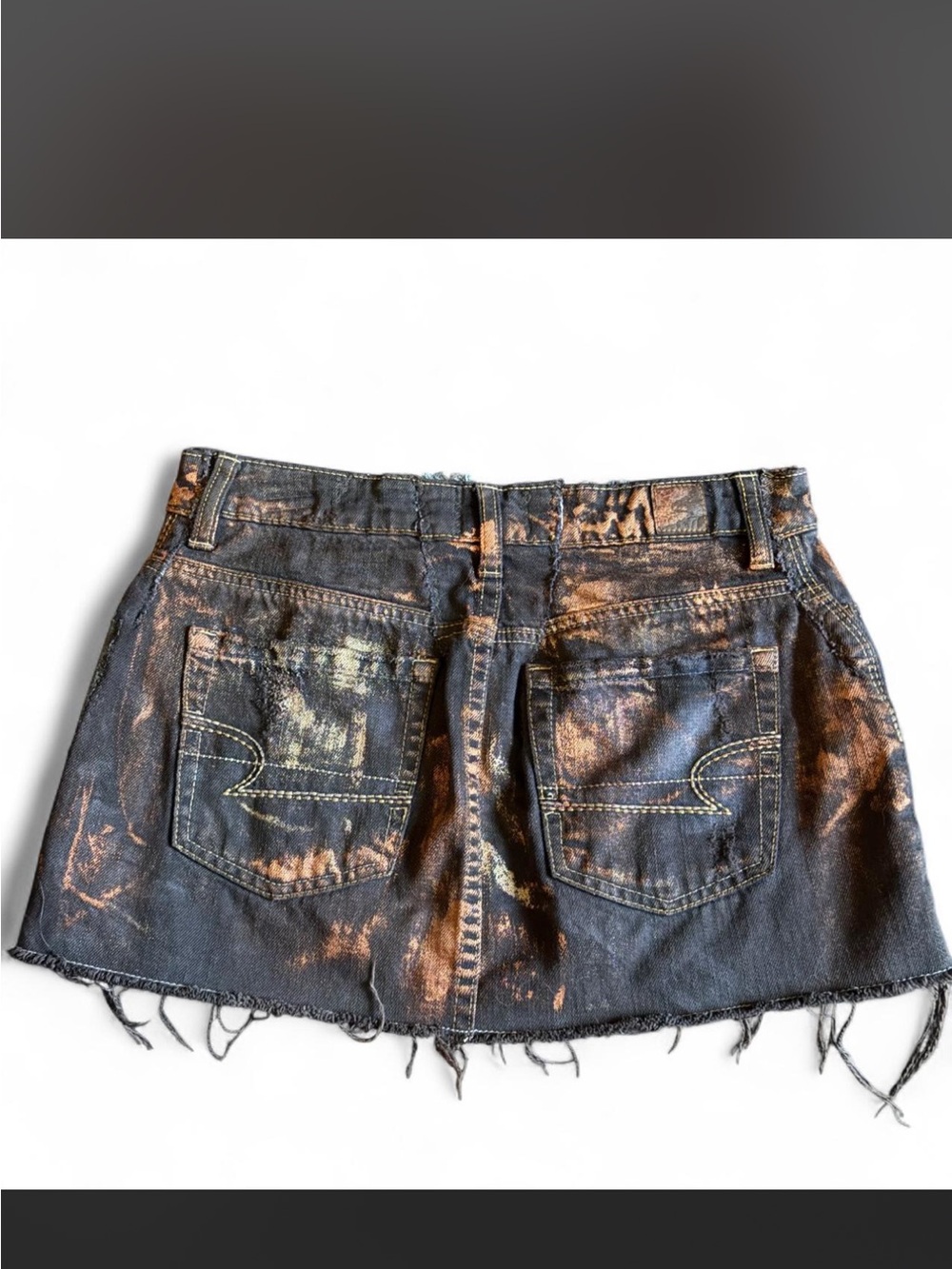 Reworked distressed denim micro mini skirt with zipper details - Picture 3 of 4
